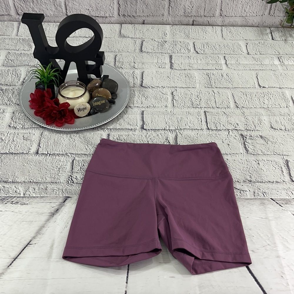 Women’s Purple Yogalicious Lux Active Yoga Shorts With Waistband Pocket (S) CD18